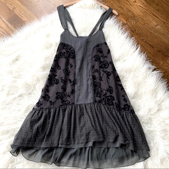 Free People Dresses & Skirts - FREE PEOPLE Pintuck Rose Lace Velvet Lace Dress